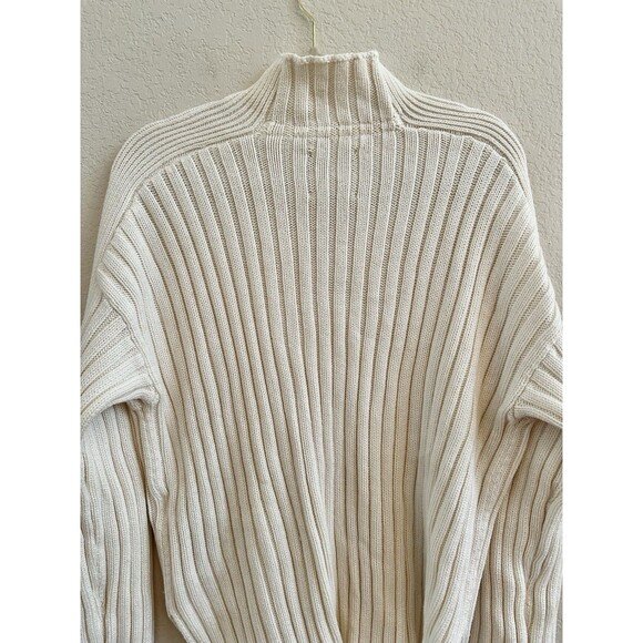 Abercrombie & Fitch Cream Turtleneck Sweater - Picture 5 of 8
